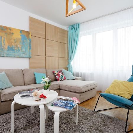 Lovely 2 Bedroom Apartment Near Old Town Бухарест Экстерьер фото