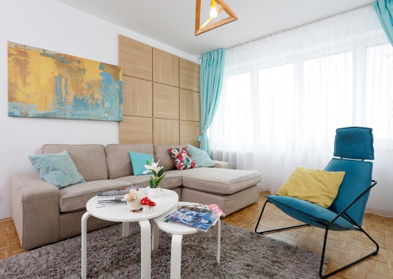 Lovely 2 Bedroom Apartment Near Old Town Бухарест Экстерьер фото